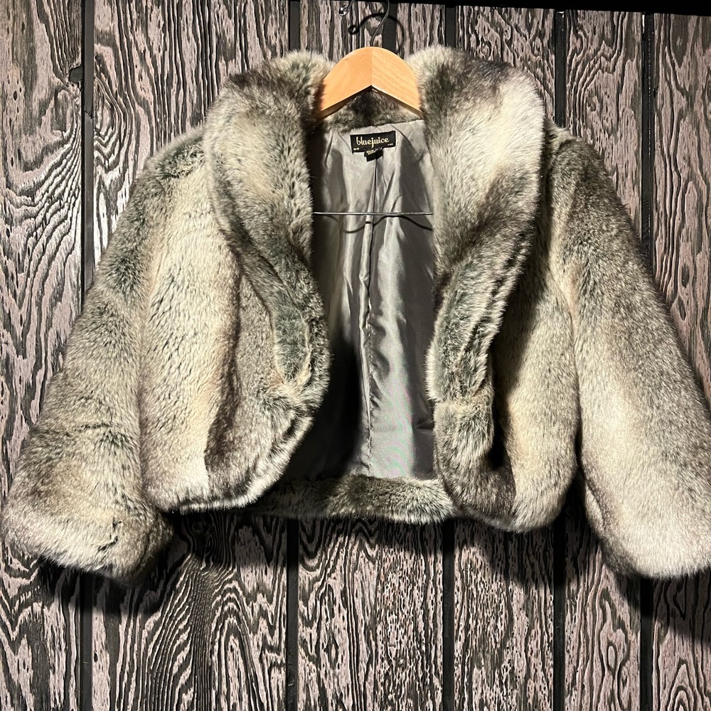 Shoulder jacket short sleeve